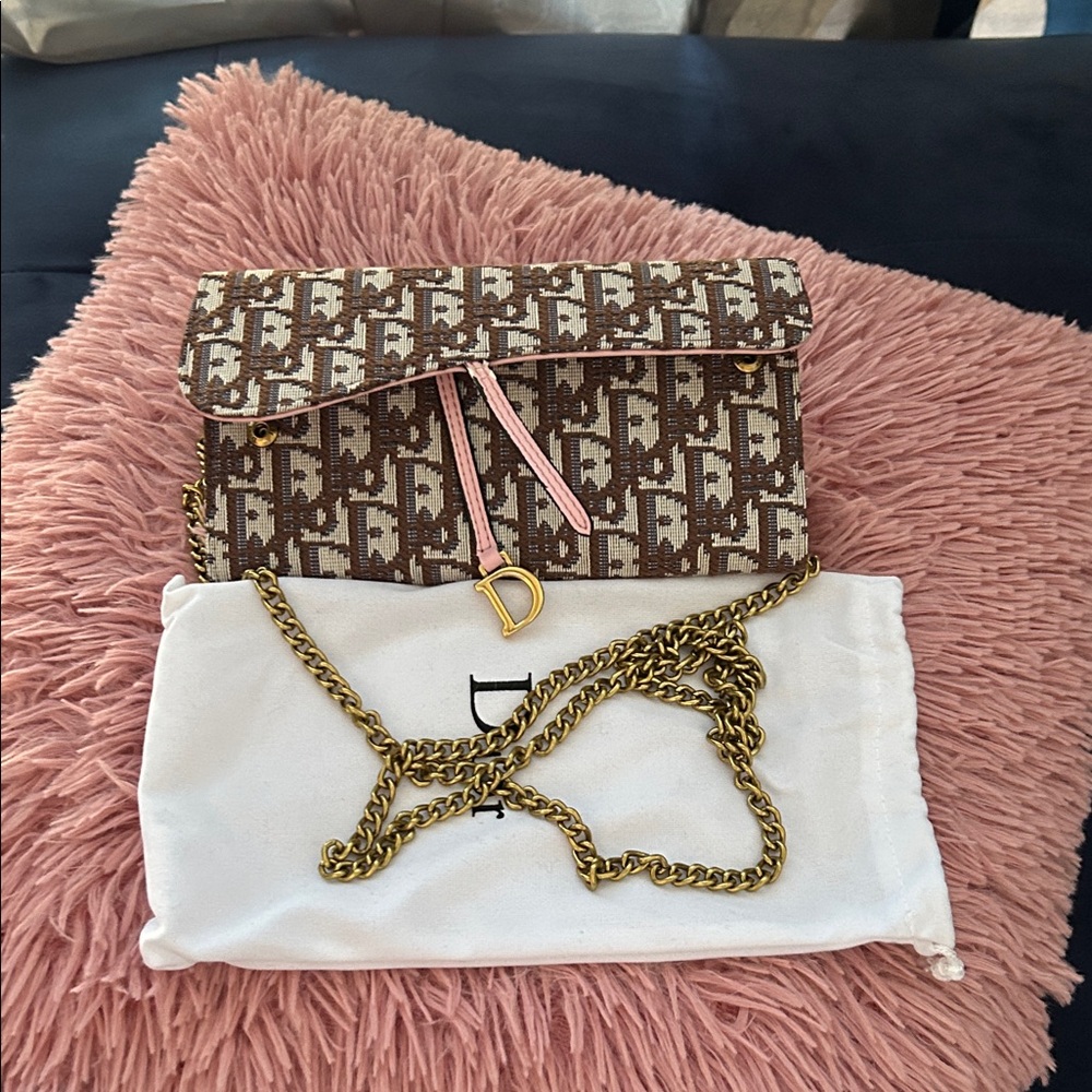 Brown and Pink Designer Chain Bag theres a lil peeling as you Can see in pic
